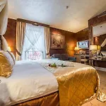 Imperial & Restaurant Hotel