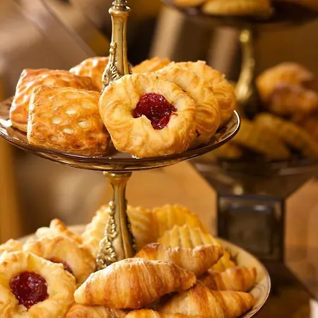 Imperial & Restaurant 5*