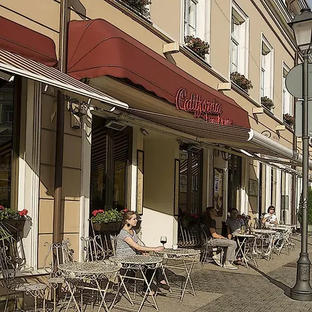 Отель Imperial & Restaurant 5*