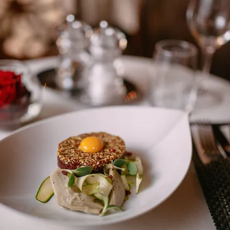 Отель Imperial & Restaurant 5*