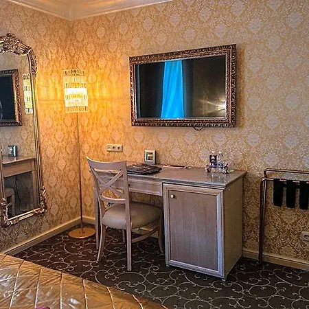 Imperial & Restaurant Hotel Wilno