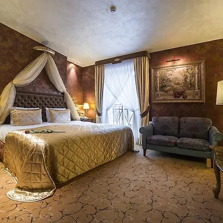 Imperial & Restaurant 5*