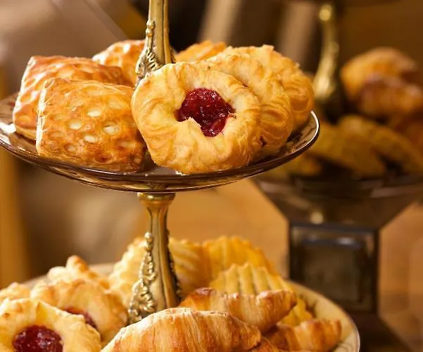 Imperial & Restaurant 5*