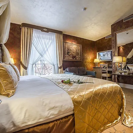 Imperial & Restaurant Hotel