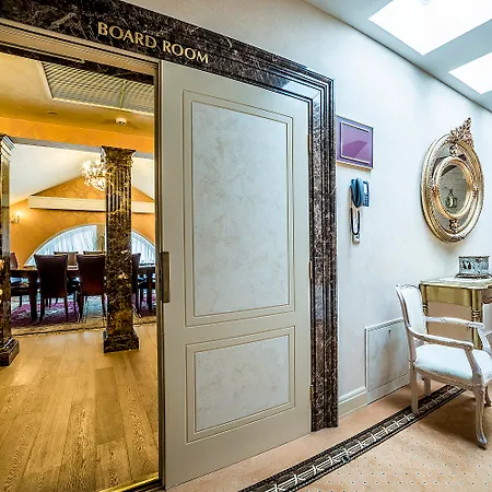 Imperial & Restaurant Vilnius