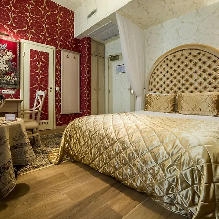 Imperial & Restaurant Hotel