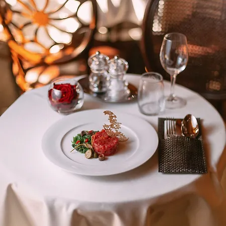 Imperial & Restaurant 5*