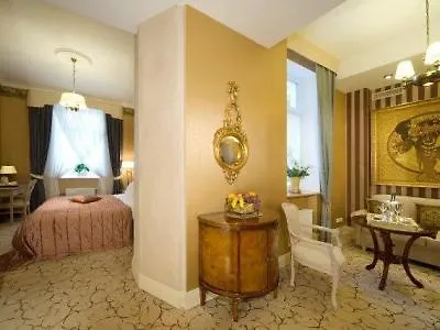 Imperial & Restaurant Hotel 5*