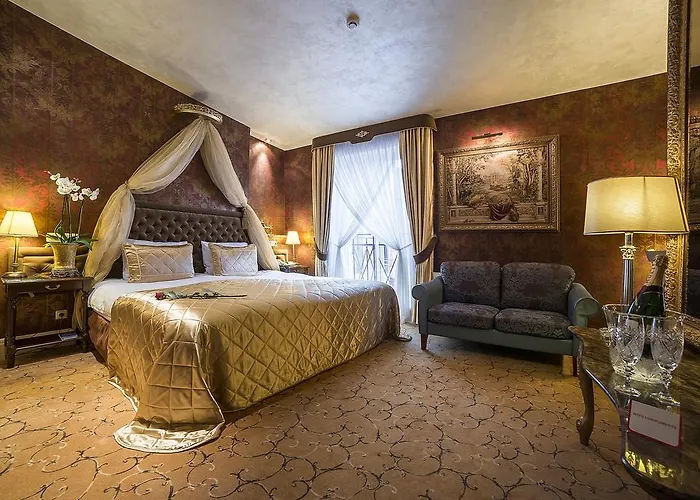 Imperial & Restaurant 5*